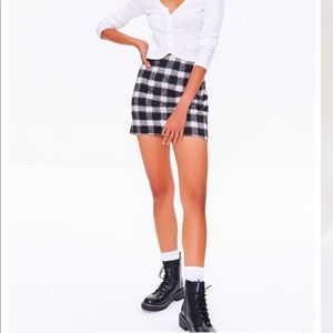 Brand new with tags nwt forever 21 plaid skirt pattern black size small